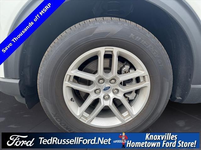 new 2025 Ford Explorer car, priced at $39,984