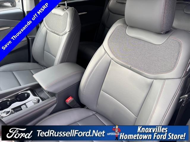 new 2025 Ford Explorer car, priced at $39,984