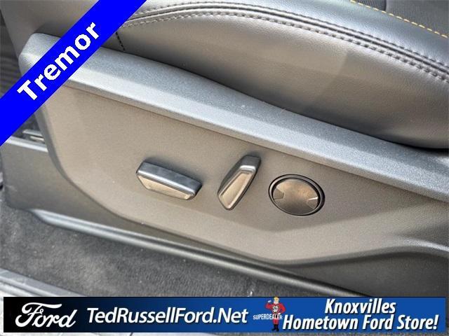 new 2025 Ford Expedition car, priced at $82,004