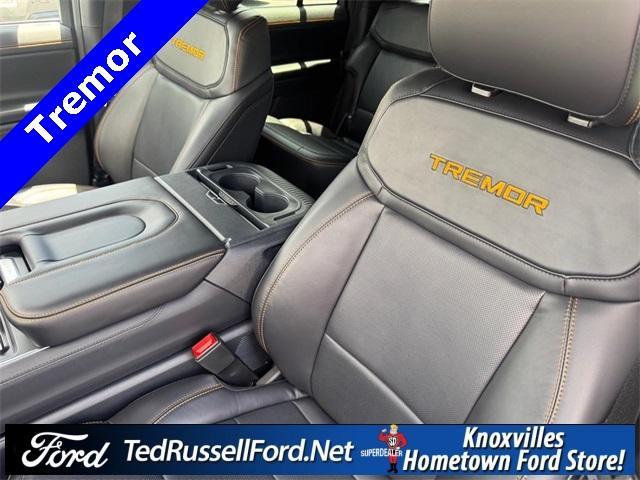 new 2025 Ford Expedition car, priced at $82,004