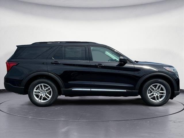 new 2025 Ford Explorer car, priced at $39,664