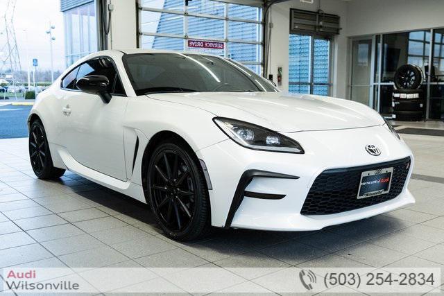 used 2023 Toyota GR86 car, priced at $29,992