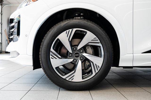 new 2025 Audi Q6 e-tron car, priced at $75,635