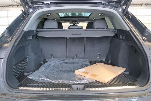 new 2025 Audi Q5 car, priced at $61,390