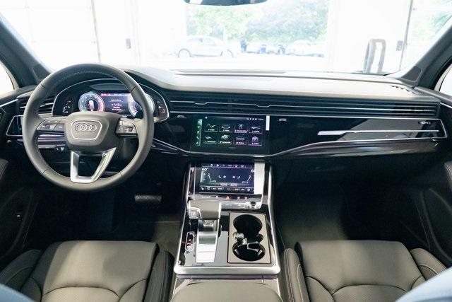 new 2025 Audi Q7 car, priced at $84,260