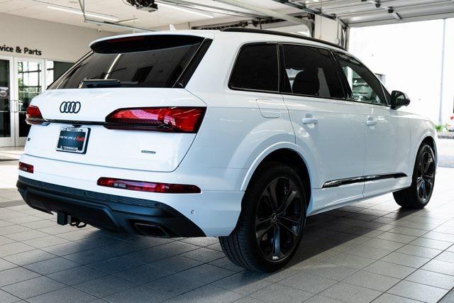 new 2025 Audi Q7 car, priced at $77,750