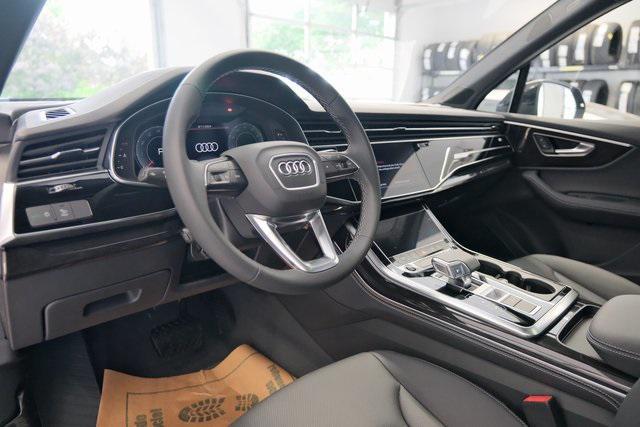 new 2025 Audi Q7 car, priced at $71,455