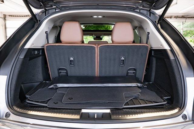 used 2023 Acura MDX car, priced at $51,993