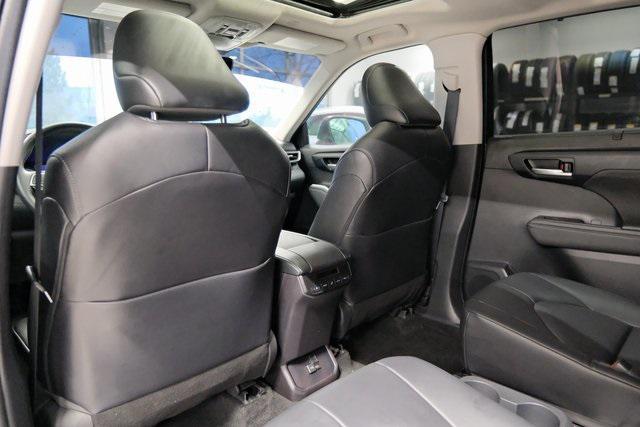 used 2023 Toyota Highlander Hybrid car, priced at $44,297