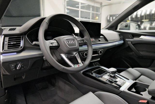 new 2025 Audi Q5 car, priced at $59,250