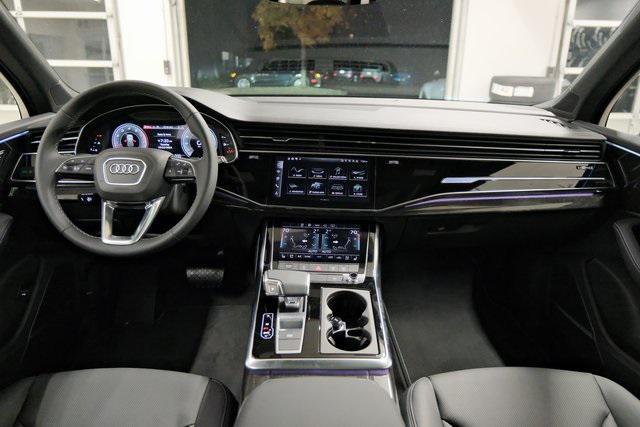 new 2025 Audi Q7 car, priced at $78,120