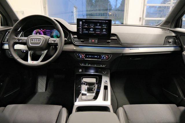 new 2025 Audi Q5 car, priced at $70,550