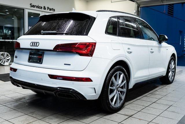 new 2025 Audi Q5 car, priced at $70,550