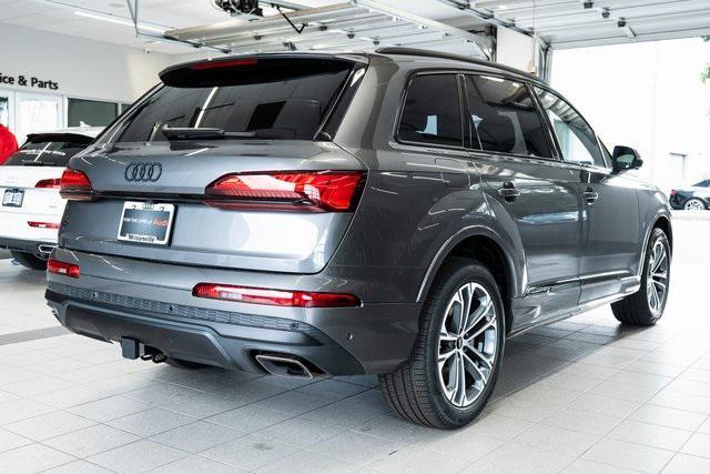 new 2025 Audi Q7 car, priced at $71,455