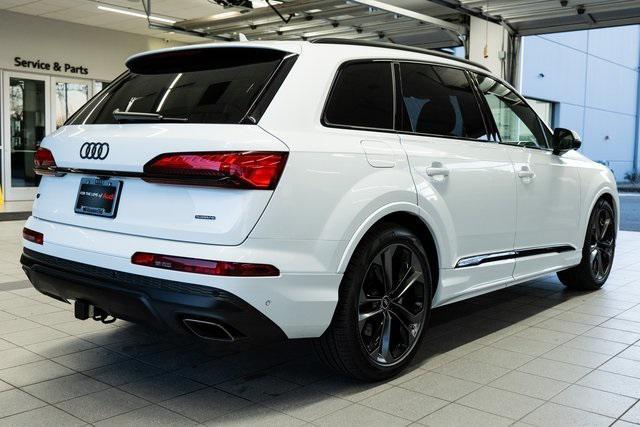 new 2025 Audi Q7 car, priced at $89,255