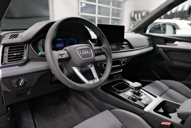 new 2025 Audi Q5 car, priced at $70,550