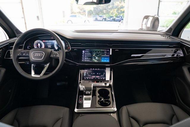 new 2025 Audi Q7 car, priced at $79,040