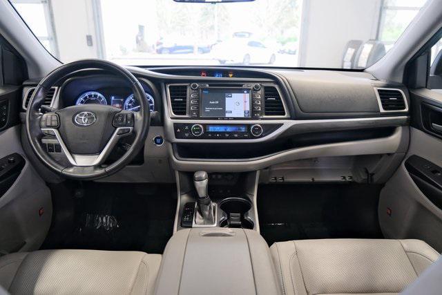 used 2018 Toyota Highlander car, priced at $26,634