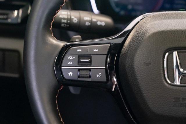 used 2025 Honda Pilot car, priced at $45,491