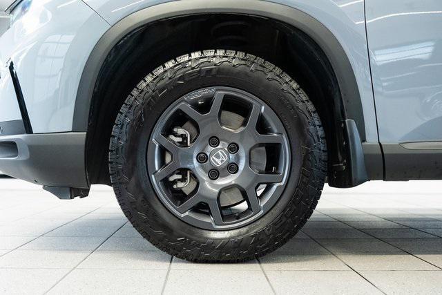 used 2025 Honda Pilot car, priced at $45,491