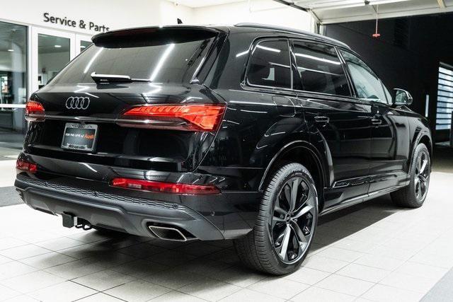 new 2025 Audi Q7 car, priced at $77,750