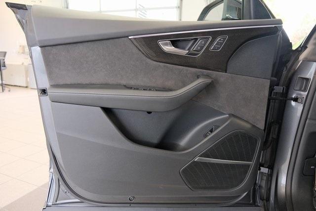 used 2022 Audi SQ8 car, priced at $79,997
