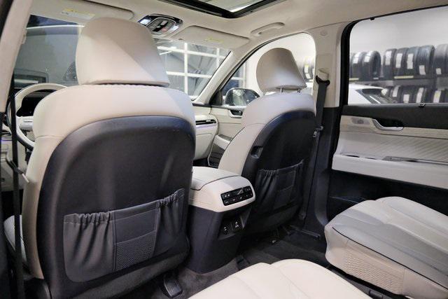 used 2023 Hyundai Palisade car, priced at $38,944