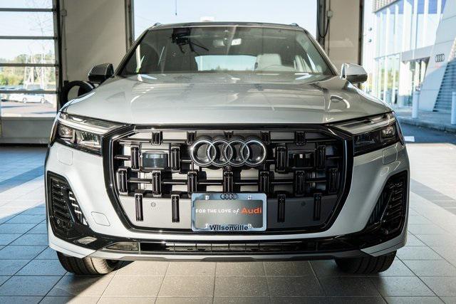 new 2025 Audi Q7 car, priced at $78,120