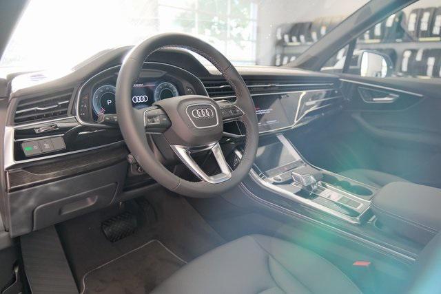 new 2025 Audi Q7 car, priced at $78,120