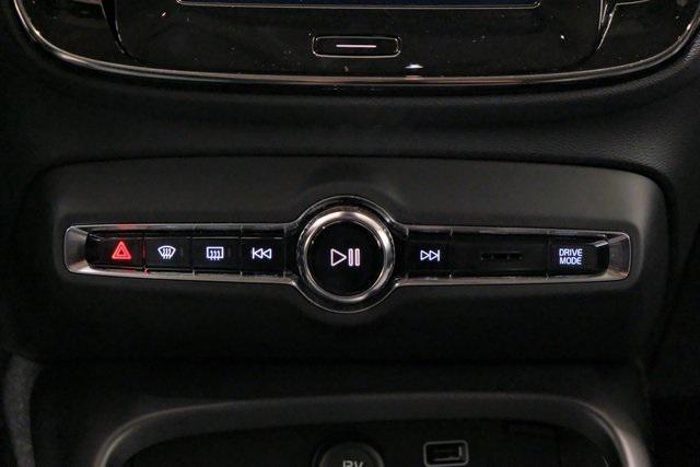 used 2021 Volvo XC40 car, priced at $22,995