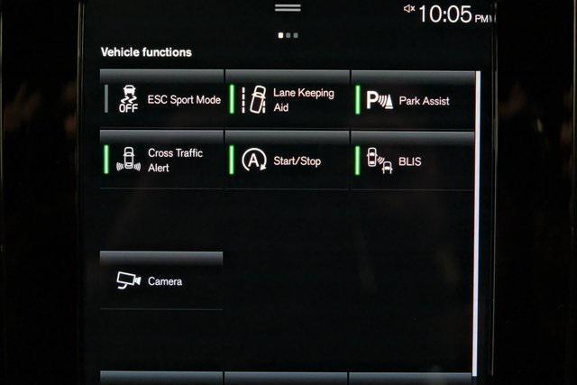 used 2021 Volvo XC40 car, priced at $22,995