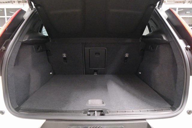 used 2021 Volvo XC40 car, priced at $22,995