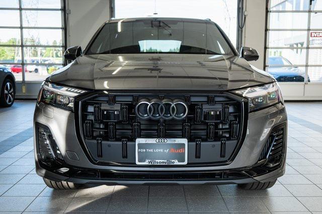 new 2025 Audi Q7 car, priced at $85,700
