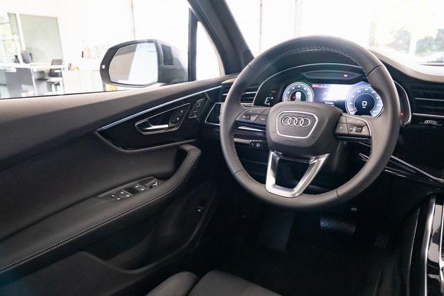 new 2025 Audi Q7 car, priced at $85,700