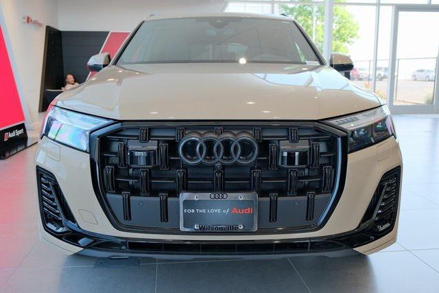 new 2025 Audi Q7 car, priced at $85,660