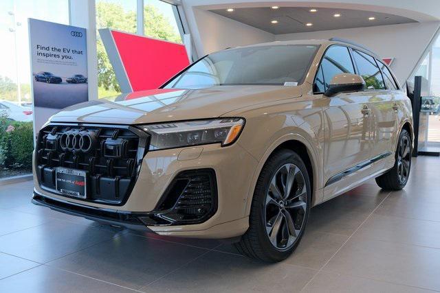 new 2025 Audi Q7 car, priced at $85,660