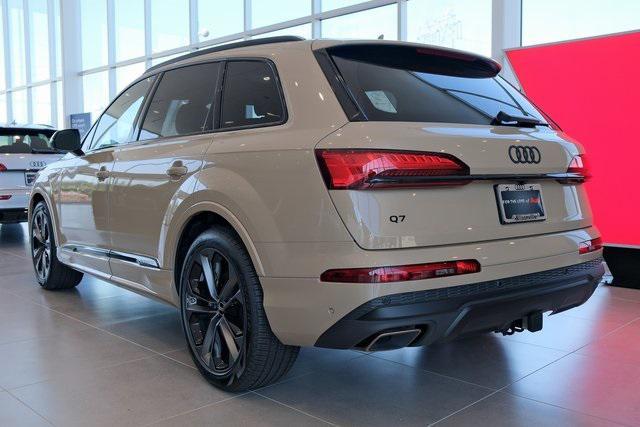 new 2025 Audi Q7 car, priced at $85,660