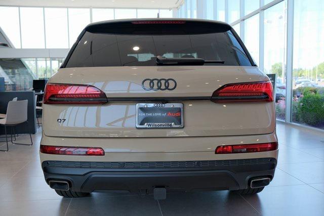 new 2025 Audi Q7 car, priced at $85,660