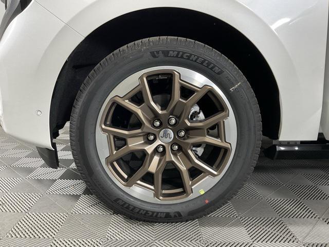 new 2025 Ford Expedition car, priced at $86,645
