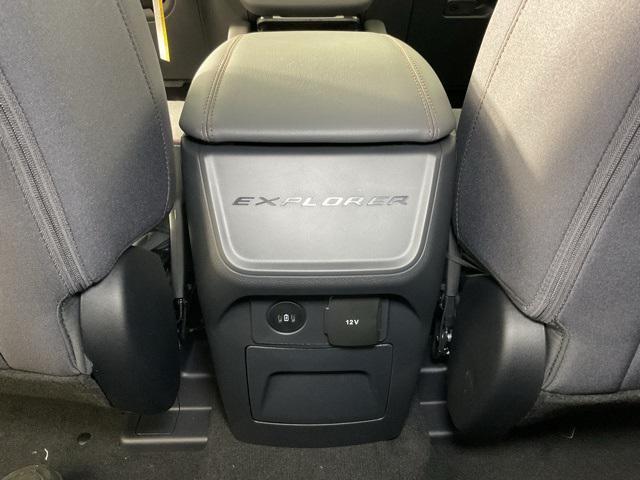 new 2025 Ford Explorer car, priced at $35,413