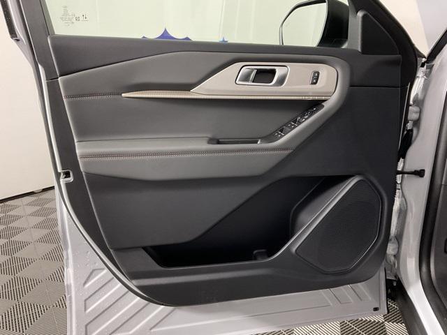 new 2025 Ford Explorer car, priced at $35,413