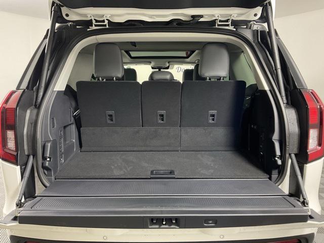new 2025 Ford Expedition car, priced at $69,205