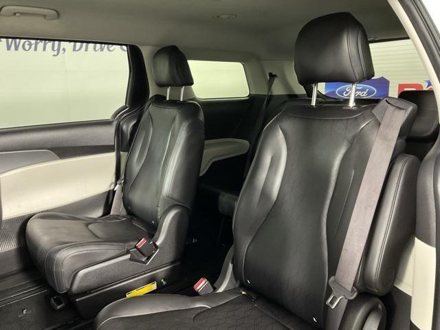 used 2022 Kia Carnival car, priced at $25,843