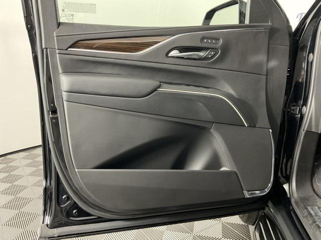 used 2023 Cadillac Escalade ESV car, priced at $65,298