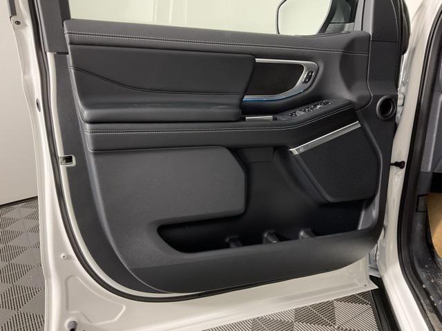 new 2025 Ford Expedition car, priced at $86,225