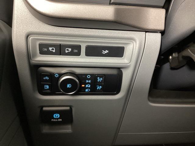 new 2024 Ford F-150 car, priced at $50,864