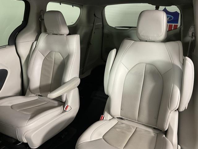 used 2021 Chrysler Pacifica Hybrid car, priced at $13,341