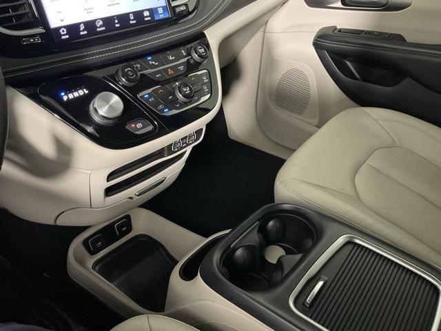 used 2021 Chrysler Pacifica Hybrid car, priced at $13,341