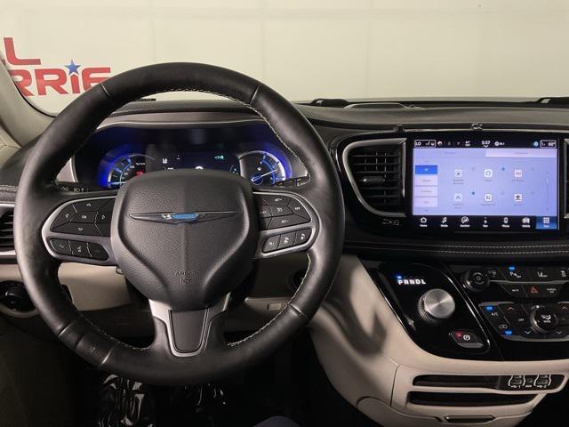 used 2021 Chrysler Pacifica Hybrid car, priced at $13,341