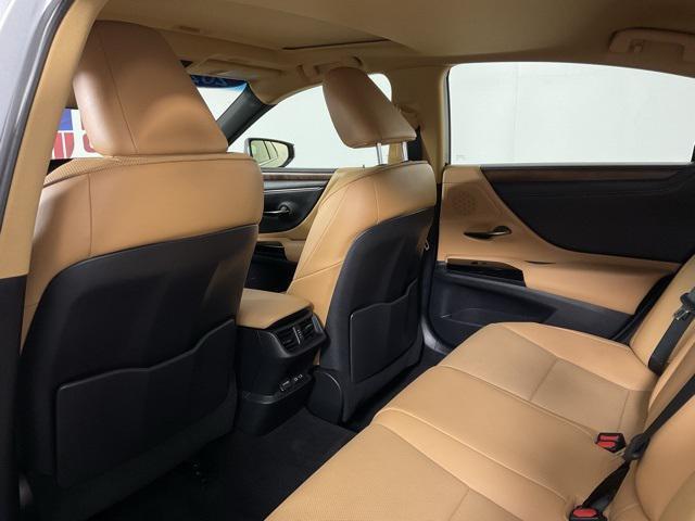 used 2022 Lexus ES 350 car, priced at $32,995